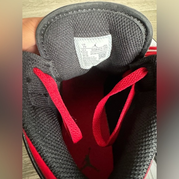 Air Jordan Mid 1 - Picture 10 of 16